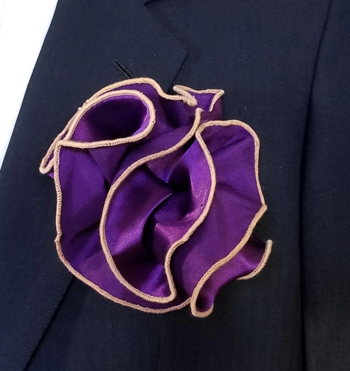 Antonio Ricci 2-in-1 Pouf Round Pocket Square - Peach On Dark Purple 1 Antonio Ricci 2-in-1 Pouf Round Pocket Square - Peach On Dark Purple