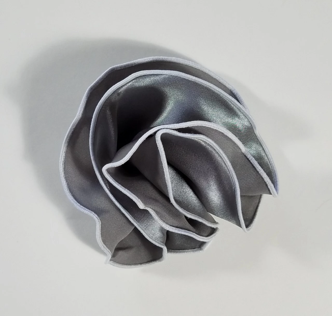 Antonio Ricci 2-in-1 Pouf Round Pocket Square - White On Platinum Grey 3 Antonio Ricci 2-in-1 Pouf Round Pocket Square - White On Platinum Grey - Image 3