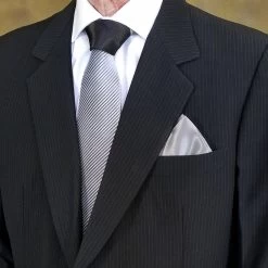 Antonio Ricci Contrasting Pleated Tie With Pocket Square - Grey