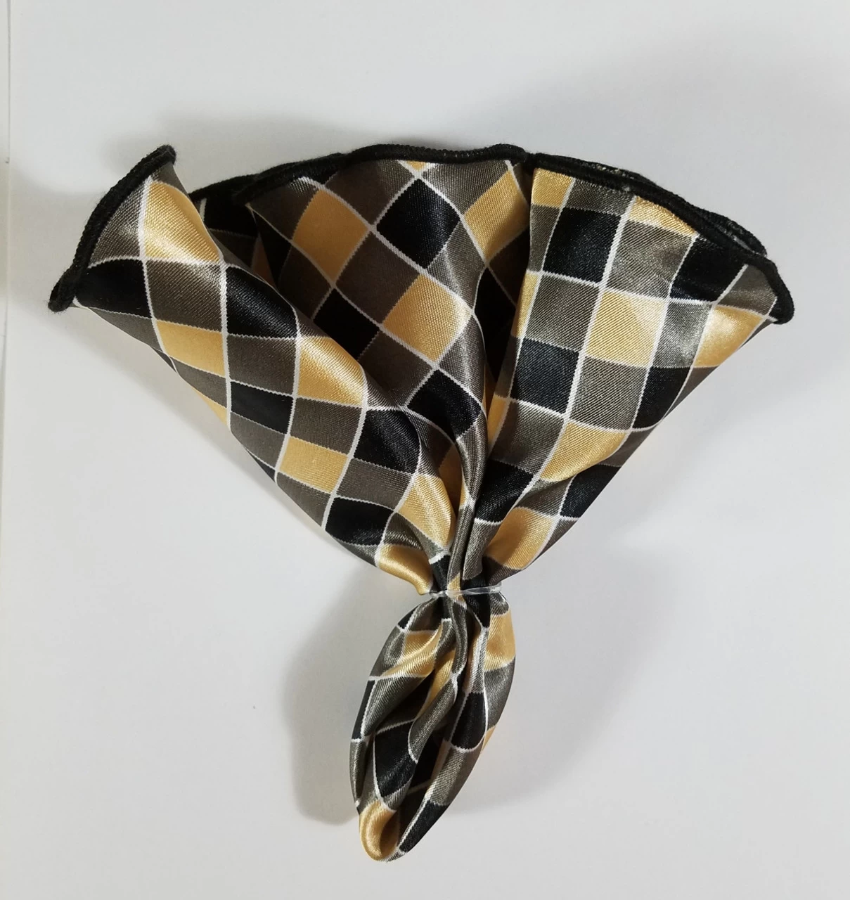 Antonio Ricci 2-in-1 Pouf Round Pocket Square - Black & Tan Check 4 Antonio Ricci 2-in-1 Pouf Round Pocket Square - Black & Tan Check - Image 4