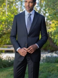 MaxDavoli 2-Button Peak Lapel Super 150's Wool Suit