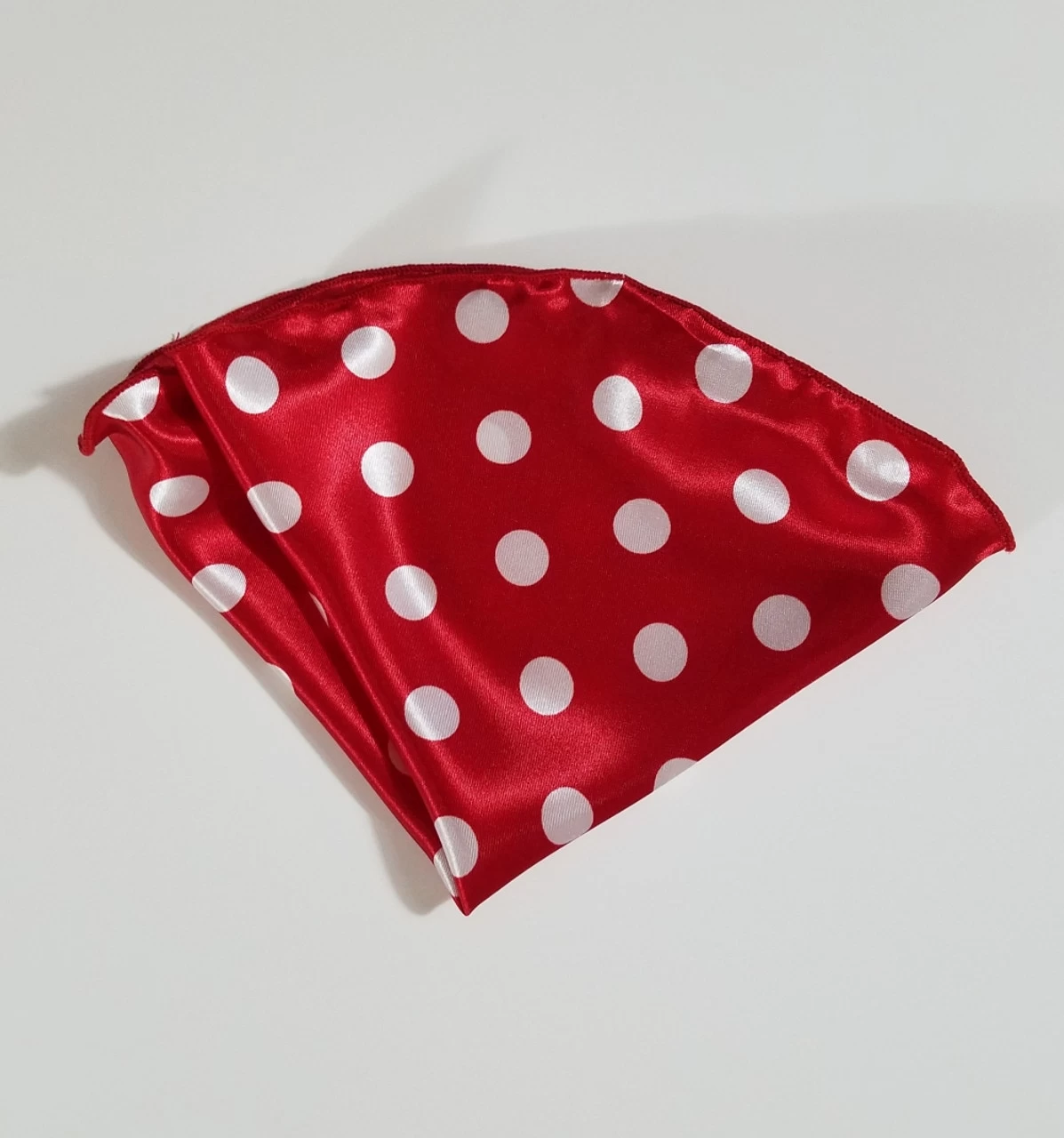 Antonio Ricci 2-in-1 Pouf Round Pocket Square - Red With White Polka Dots 5 Antonio Ricci 2-in-1 Pouf Round Pocket Square - Red With White Polka Dots - Image 5