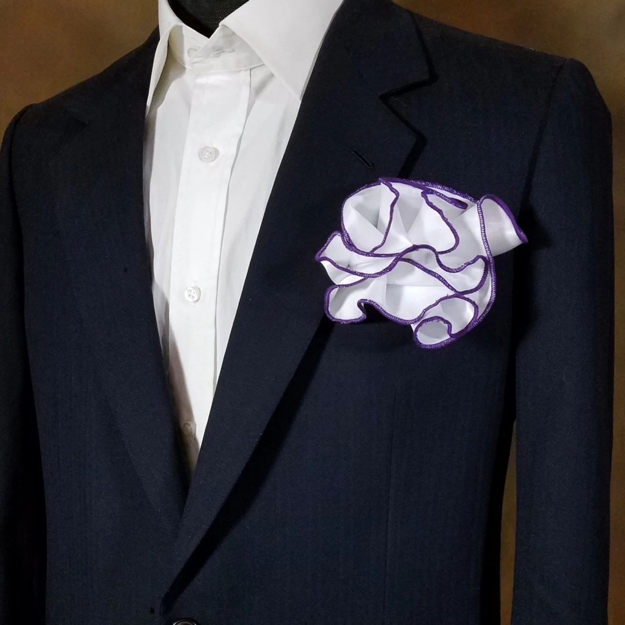 Antonio Ricci 2-in-1 Pouf Round Pocket Square - Dark Purple On White 2 Antonio Ricci 2-in-1 Pouf Round Pocket Square - Dark Purple On White - Image 2